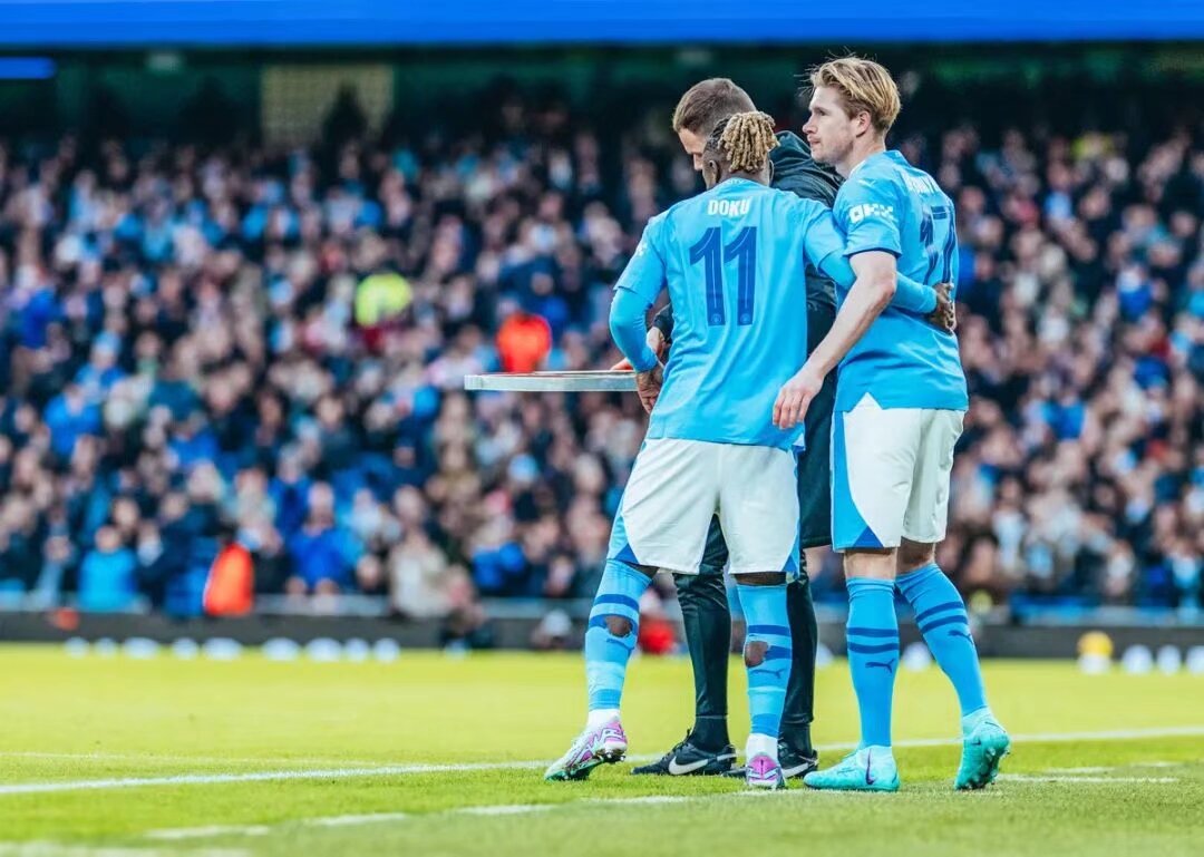 芝加哥小熊队宣布在未来三年内逐步更换球场的所有木质长椅